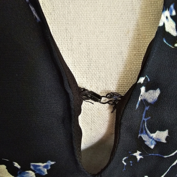 Karina Grimaldi | Revolve Pilar Print Mini Dress in Sapphire Flower - Picture 7 of 9